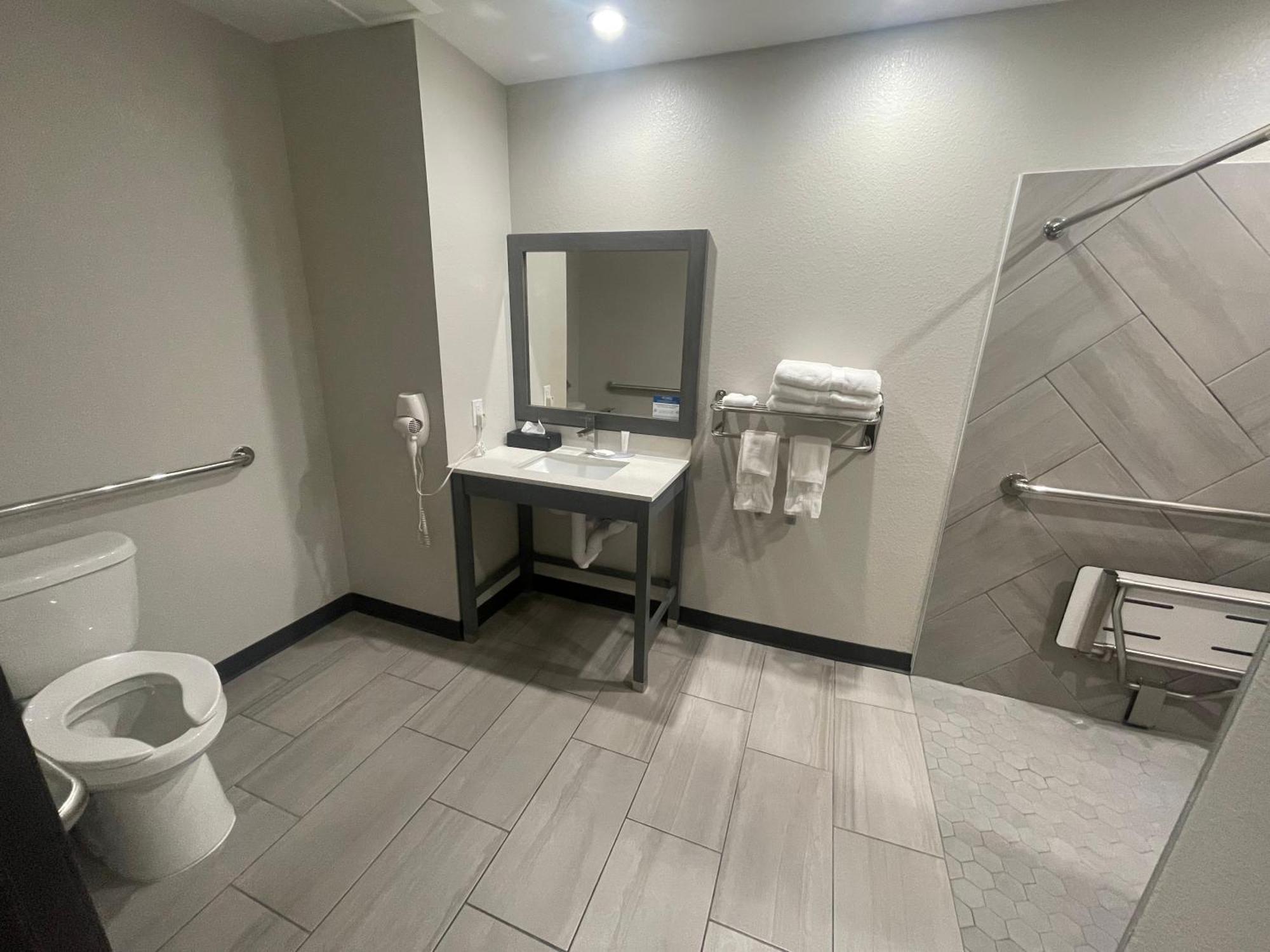 Clarion Pointe Hotel Fort Worth Eksteriør billede