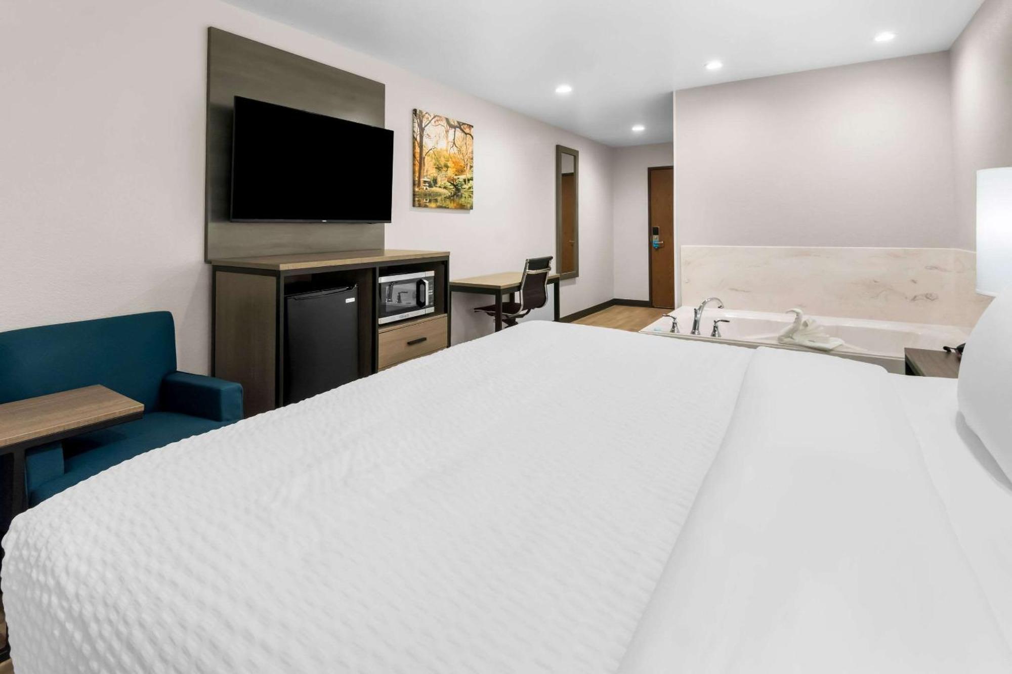 Clarion Pointe Hotel Fort Worth Eksteriør billede