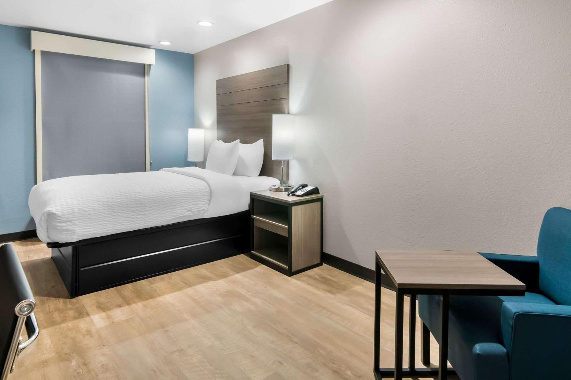 Clarion Pointe Hotel Fort Worth Eksteriør billede